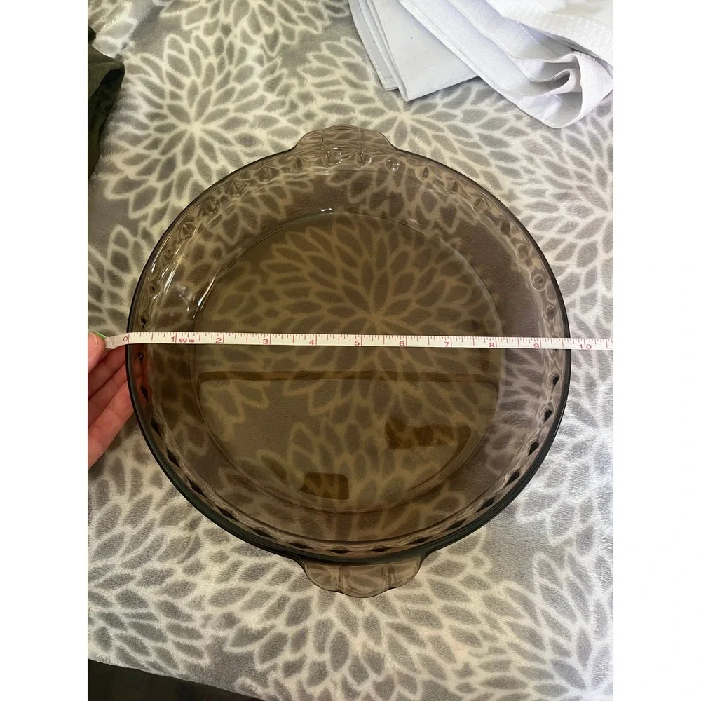 Vintage Pyrex Fireside Smoked Glass Pie Plate Brown 9.5 Inch Scalloped Rim Dish